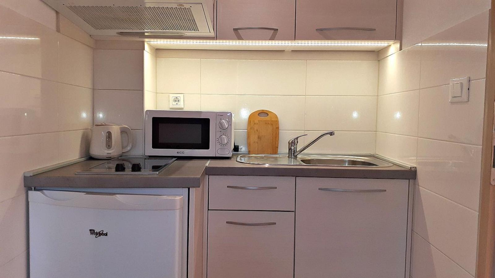 Stone House Bonaca Apartment Baska Voda Ruang foto