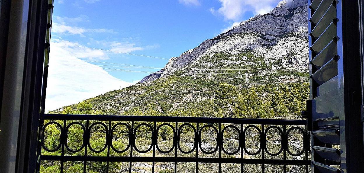 Stone House Bonaca Apartment Baska Voda Ruang foto